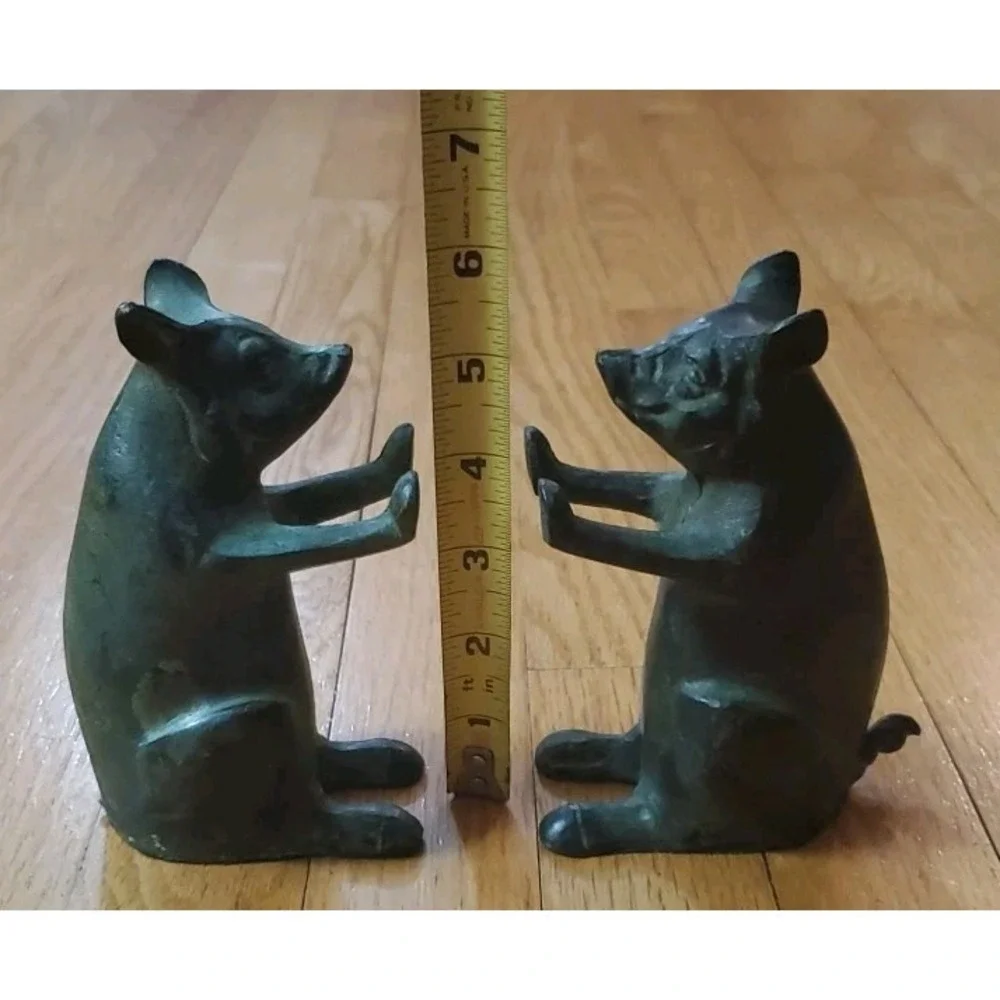 San Pacific Int'l SPI Vintage Pig Bookends Iron Pair Hogs Boars Door Stops *flaw